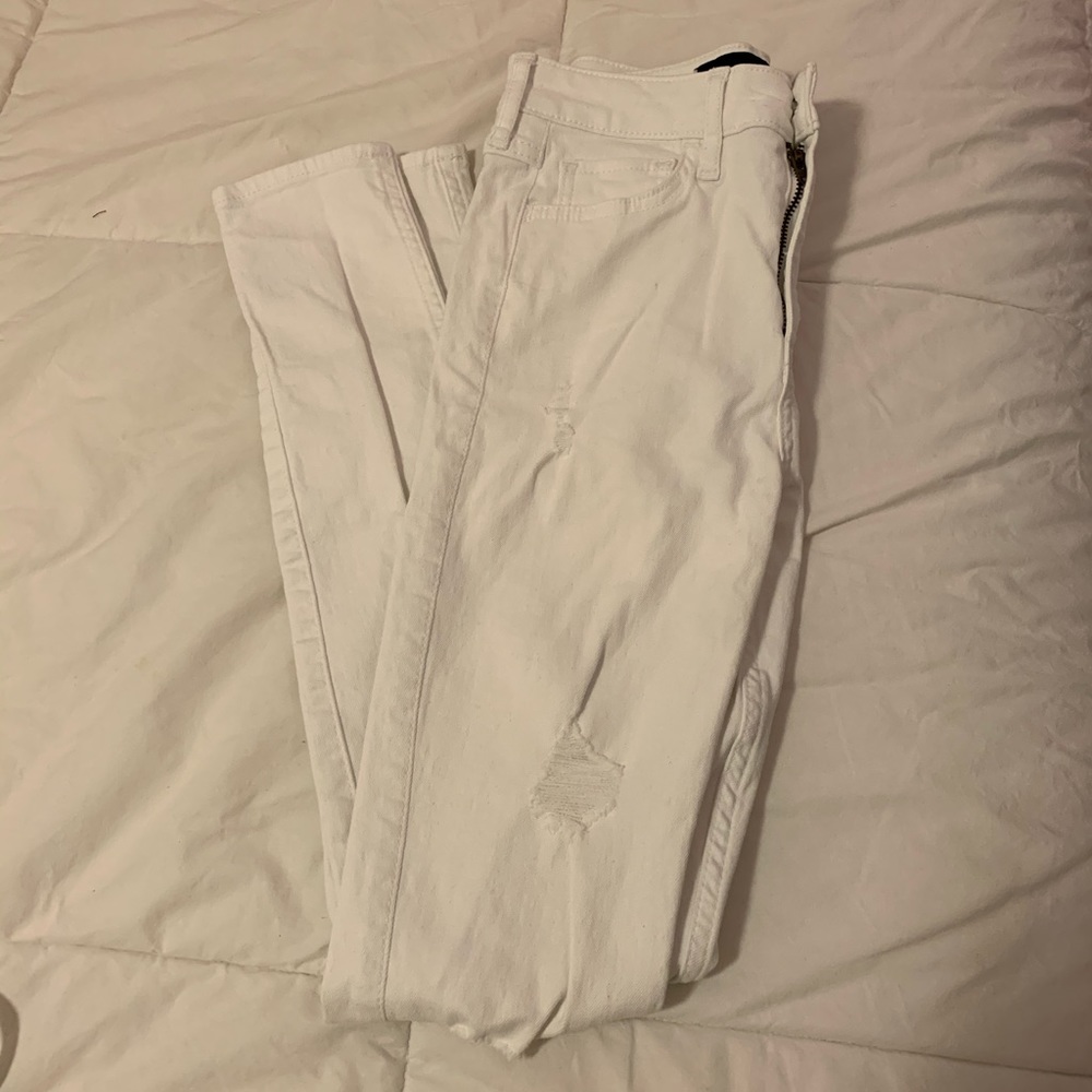 White destroyed jeans